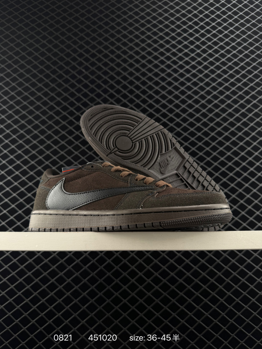 Travis Scott x Air Jordan 1 ” Reverse Mocha “